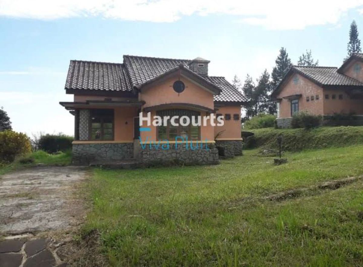 Dijual Villa Kota Bunga Puncak, Cipanas, Cianjur. Furnished Harga Murah!