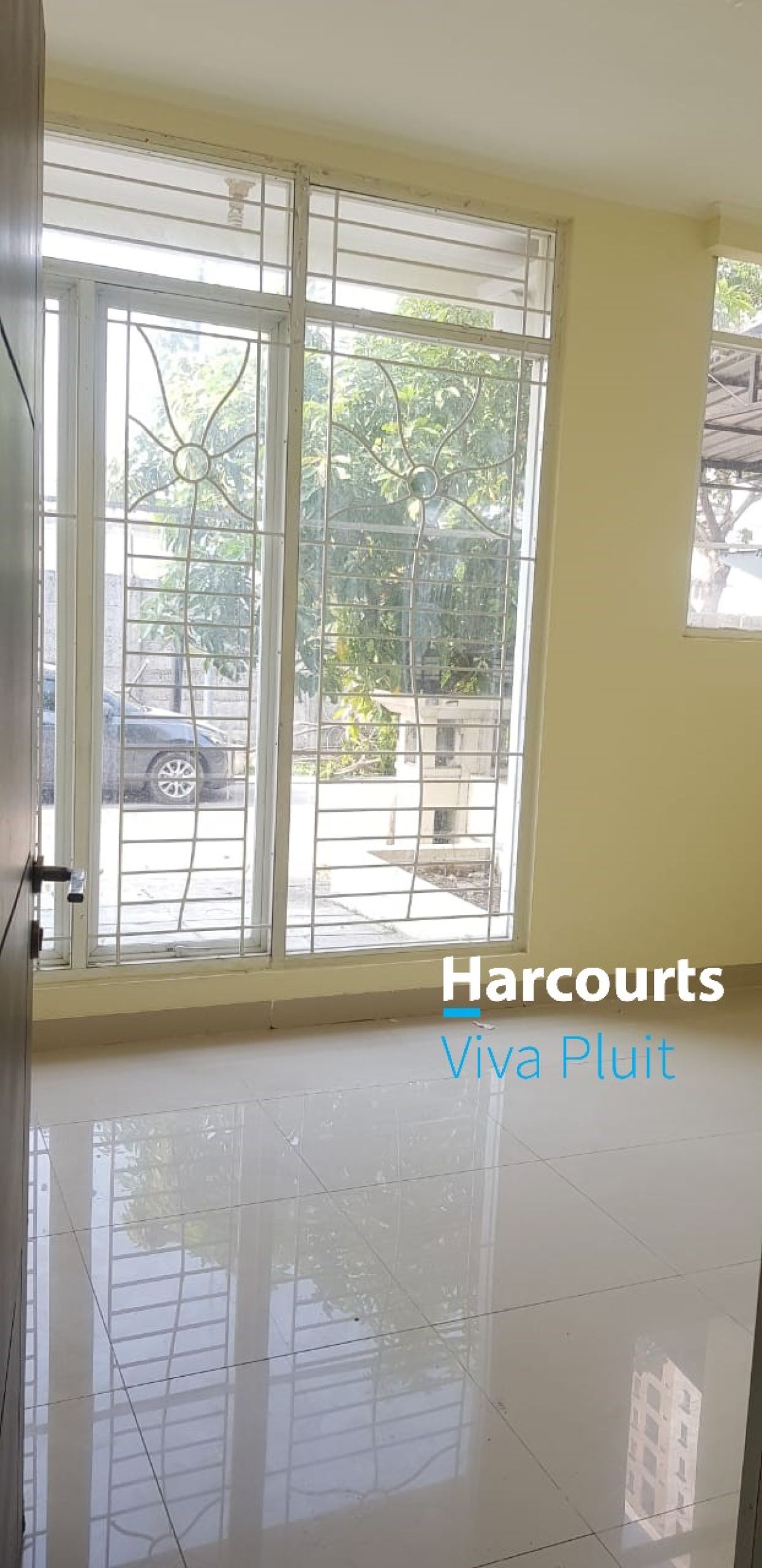 Rumah Taman Palem , Cengkareng, Jakarta Barat. Harga Murah Nego - Foto 2
