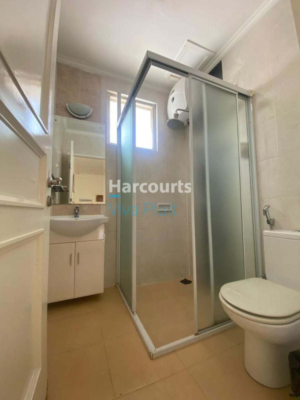 Dijual Rumah Mewah Gold Coast, Pantai Indah Kapuk. Siap Huni Harga Murah - Foto 4