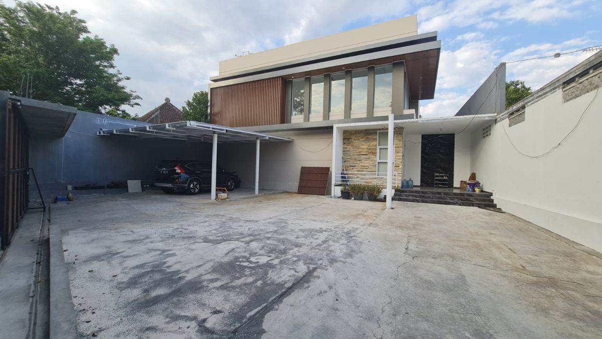 Rumah baru minimalis pusat kota solo - Foto 5