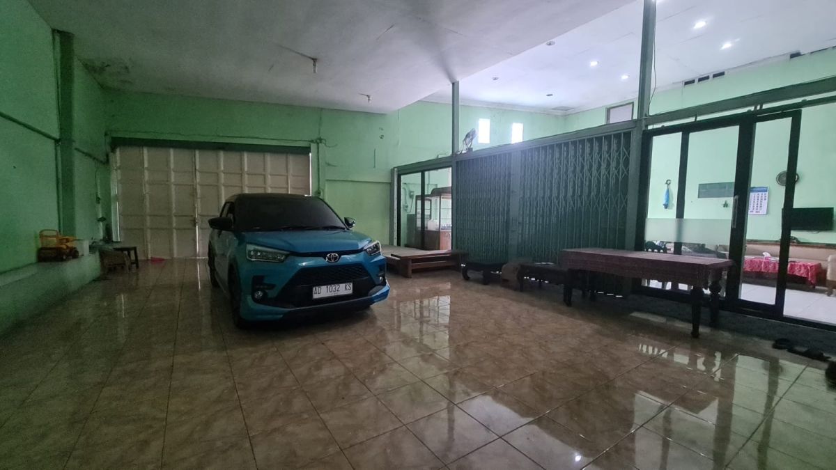 Gudang atau ruang usaha strategis siap pakai pasar kliwon solo - Foto 5