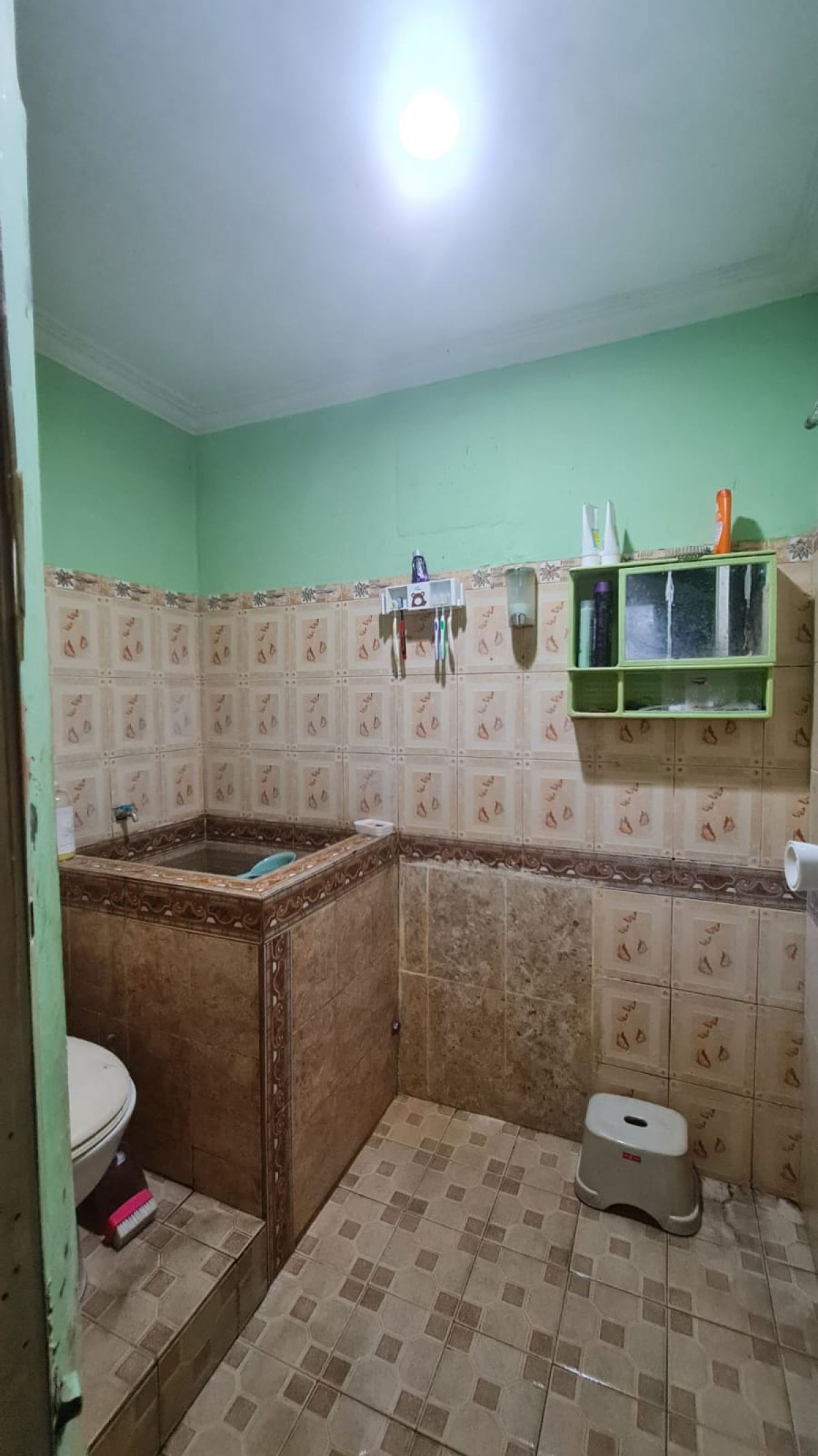 Gudang atau ruang usaha strategis siap pakai pasar kliwon solo - Foto 8