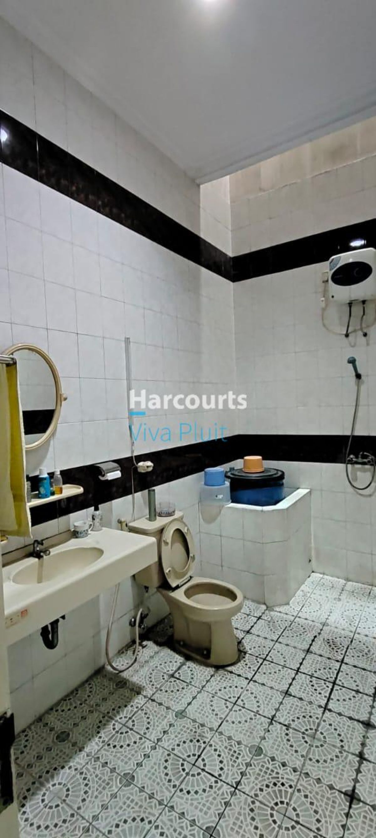 Dijual Cepat. Rumah Jl. Pluit Putra. Siap Huni Harga Turun!!