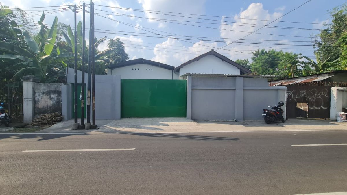 Gudang strategis tengah kota di serengan solo