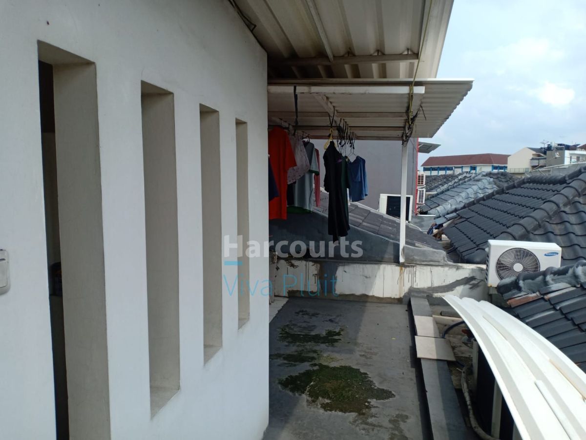 Dijual Rumah Golf Lake Residence,Cengkareng. Siap Huni Harga Nego - Foto 7