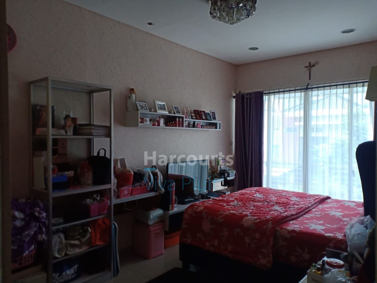 Dijual Rumah Golf Lake Residence,Cengkareng. Siap Huni Harga Nego - Foto 8