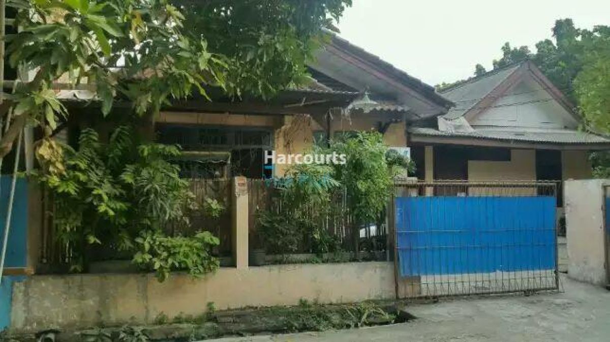 Dijual Rumah Hoek Komplek Duta Bandara Permai, Tangerang. Murah! - Foto 2