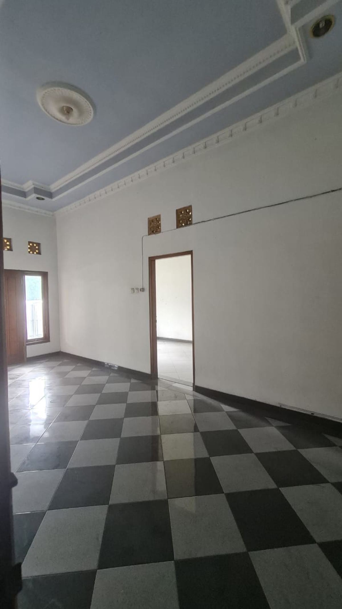 Rumah bagus siap pakai dekat pintu tol bandara adi soemarmo Solo - Foto 5
