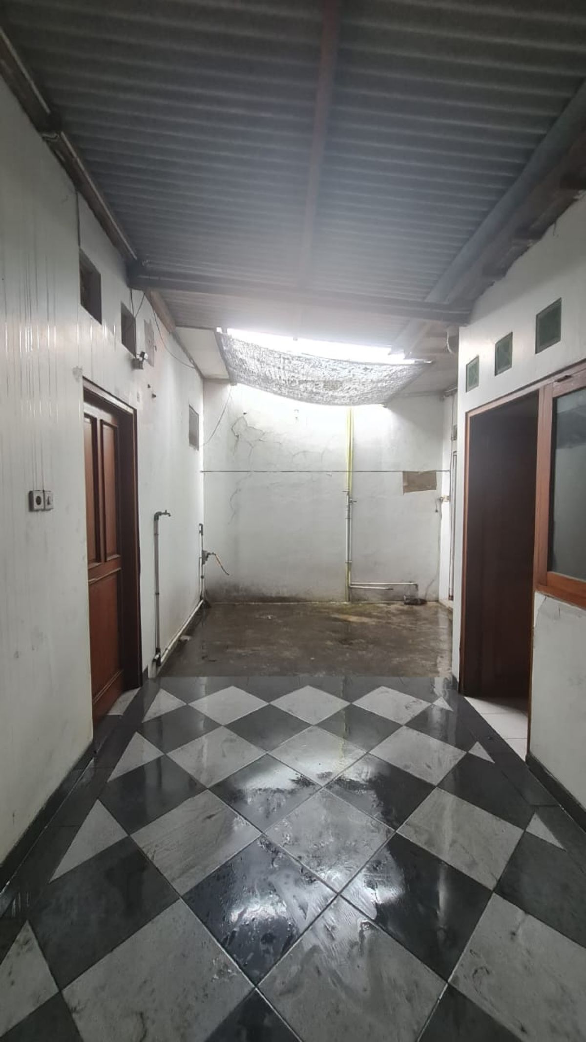 Rumah bagus siap pakai dekat pintu tol bandara adi soemarmo Solo - Foto 7