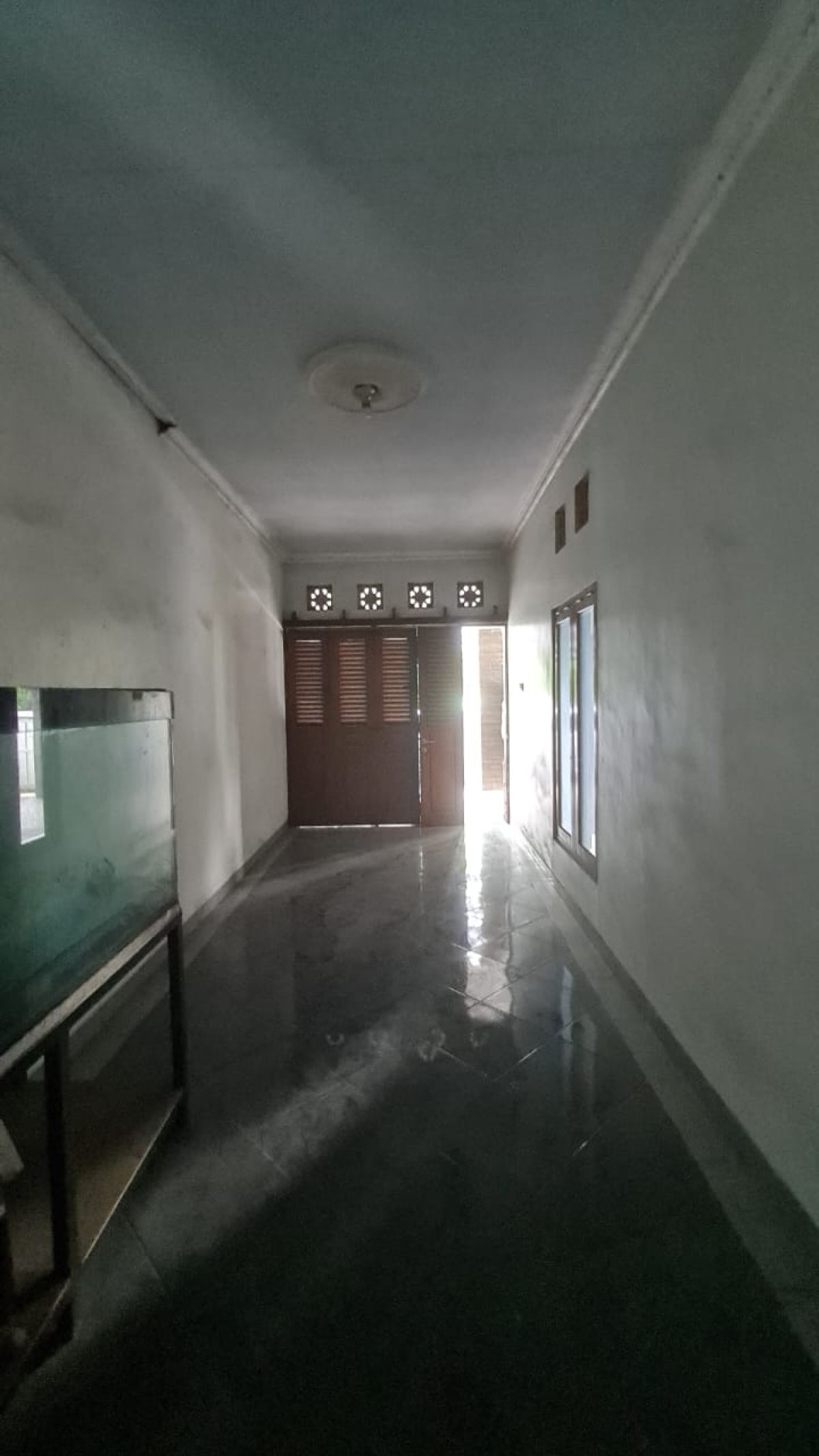Rumah bagus siap pakai dekat pintu tol bandara adi soemarmo Solo - Foto 11