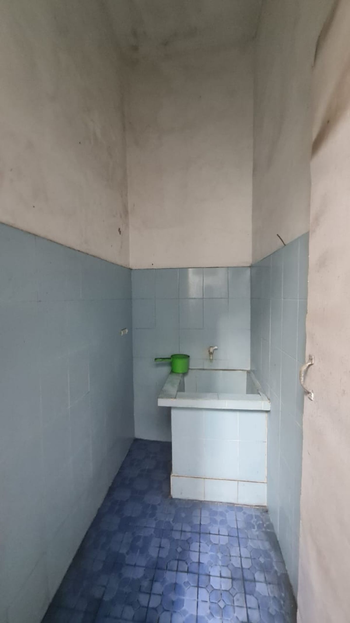 Rumah bagus siap pakai dekat pintu tol bandara adi soemarmo Solo - Foto 15