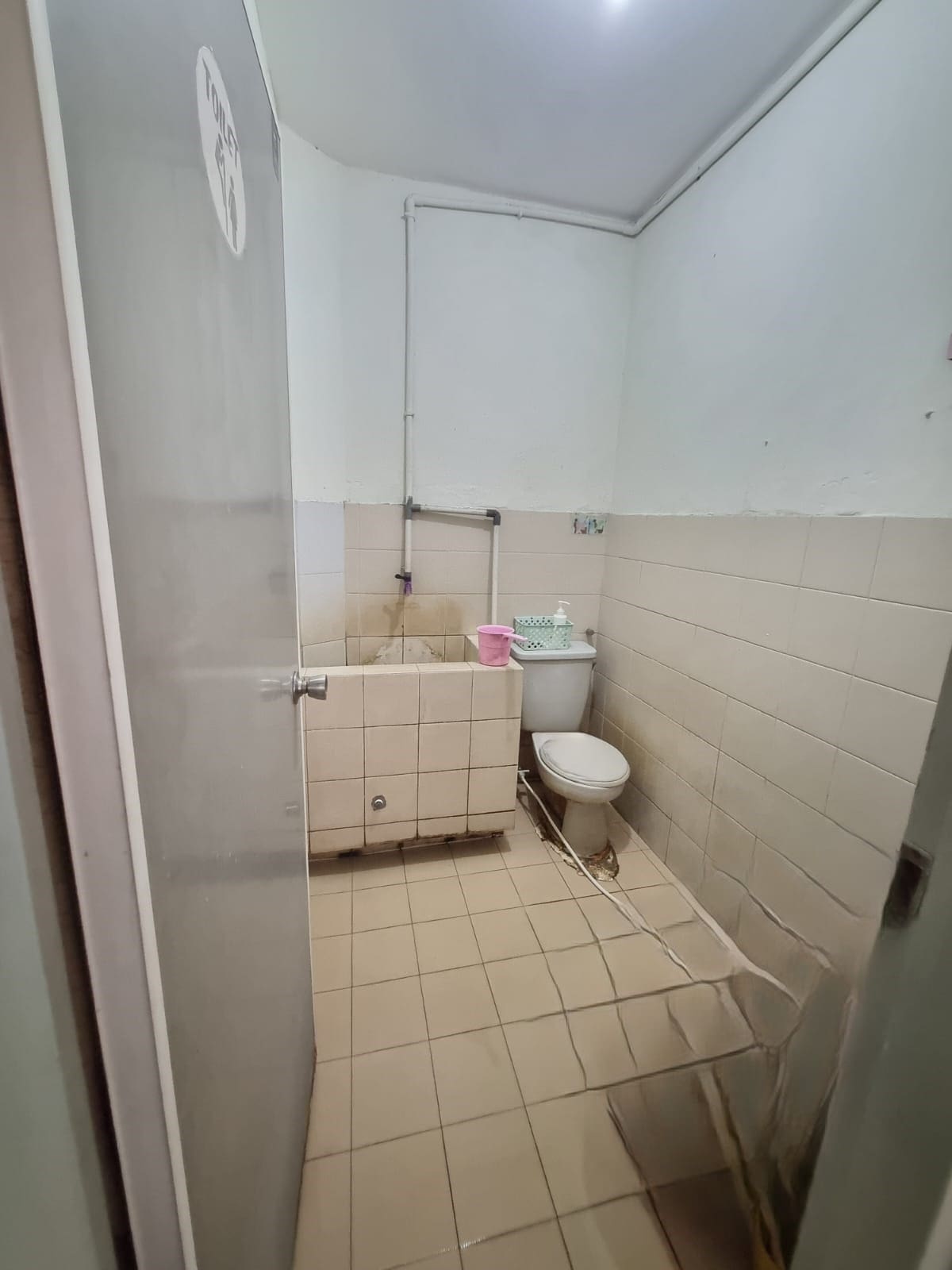 Sewa Cepat Rumah bisa untuk kantor, 5 KT + 2 KM di Tomang Jakarta Barat (NC) - Foto 5