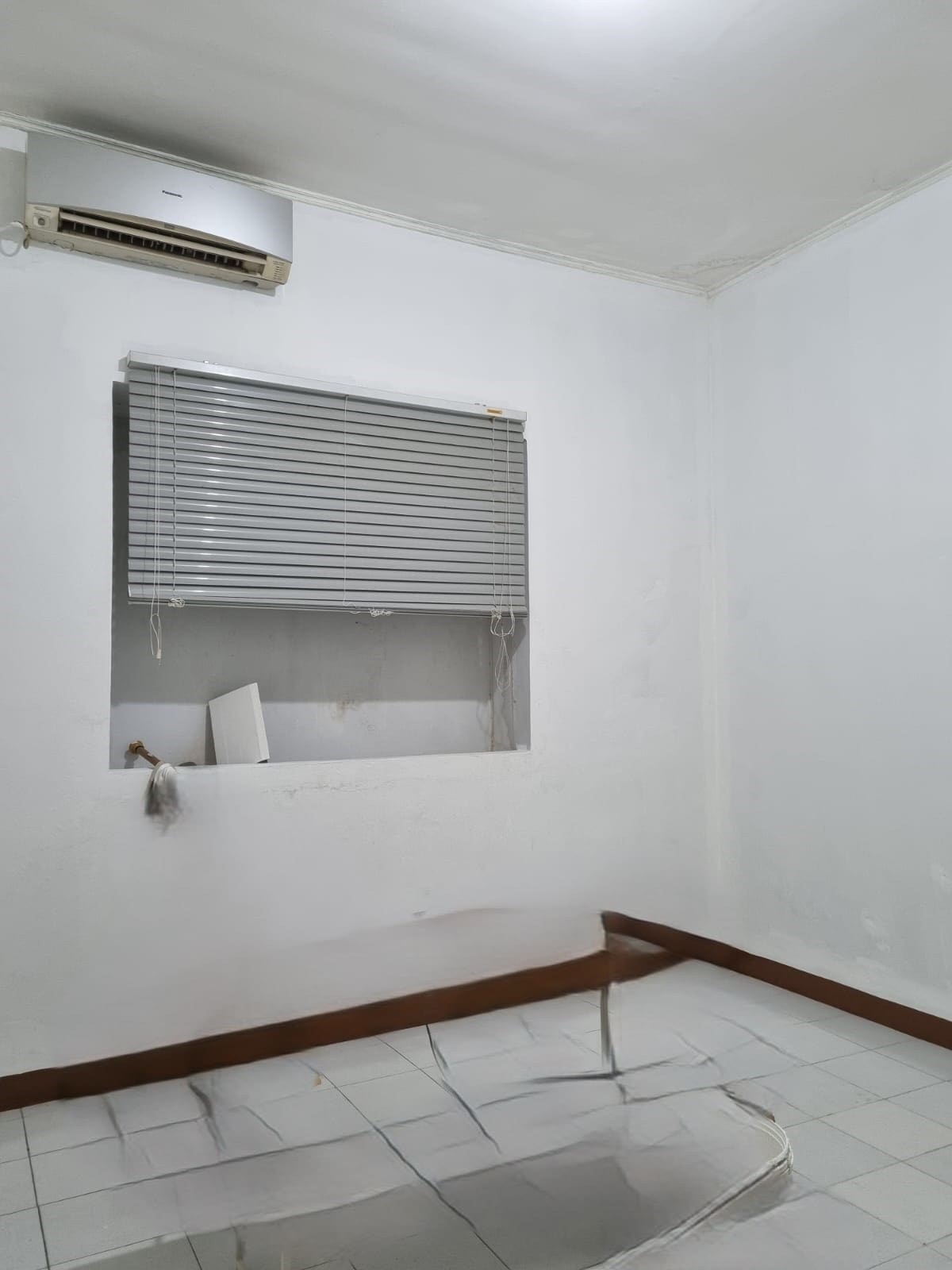 Sewa Cepat Rumah bisa untuk kantor, 5 KT + 2 KM di Tomang Jakarta Barat (NC) - Foto 16
