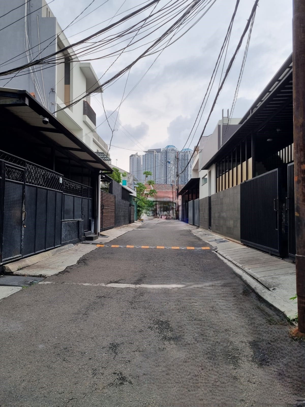 Sewa Cepat Rumah bisa untuk kantor, 5 KT + 2 KM di Tomang Jakarta Barat (NC) - Foto 19