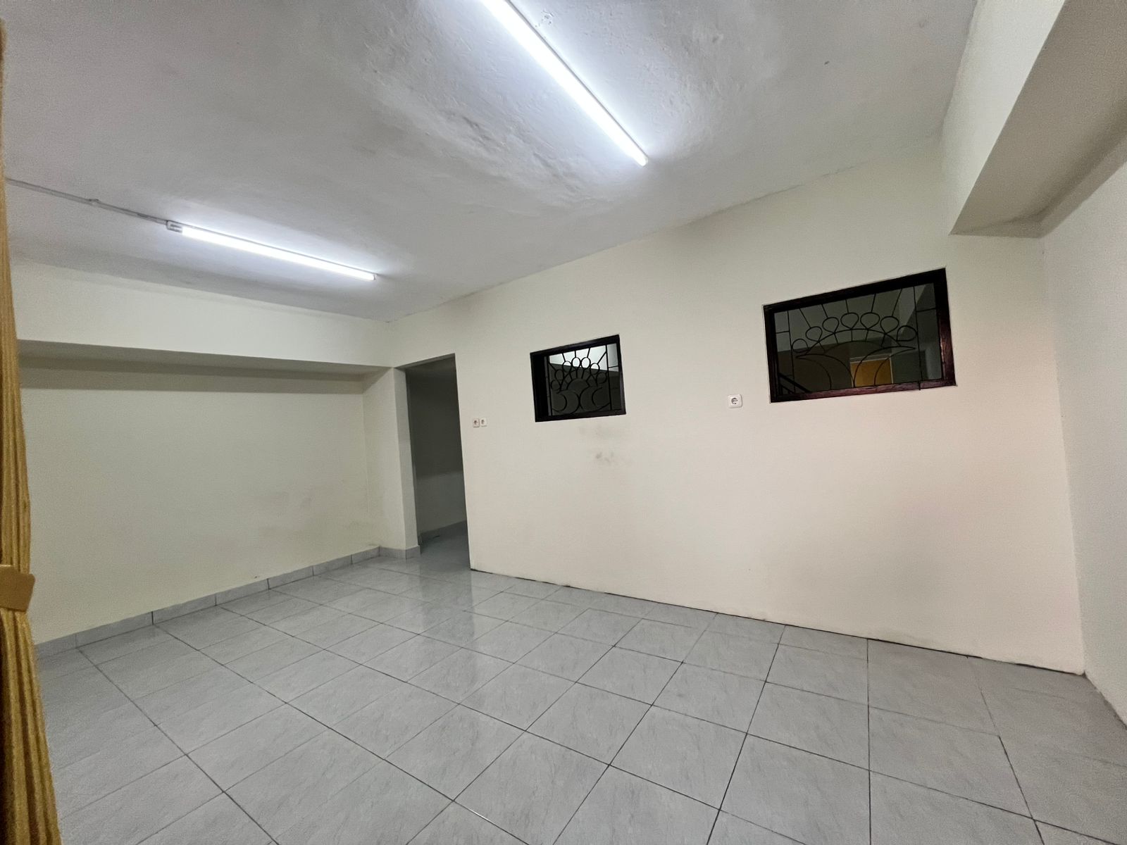 Jual Cepat Rumah Baru Siap Huni di Samping Jalan Besar Tomang Grogol Petamburan Jakarta Barat (DI) - Foto 6