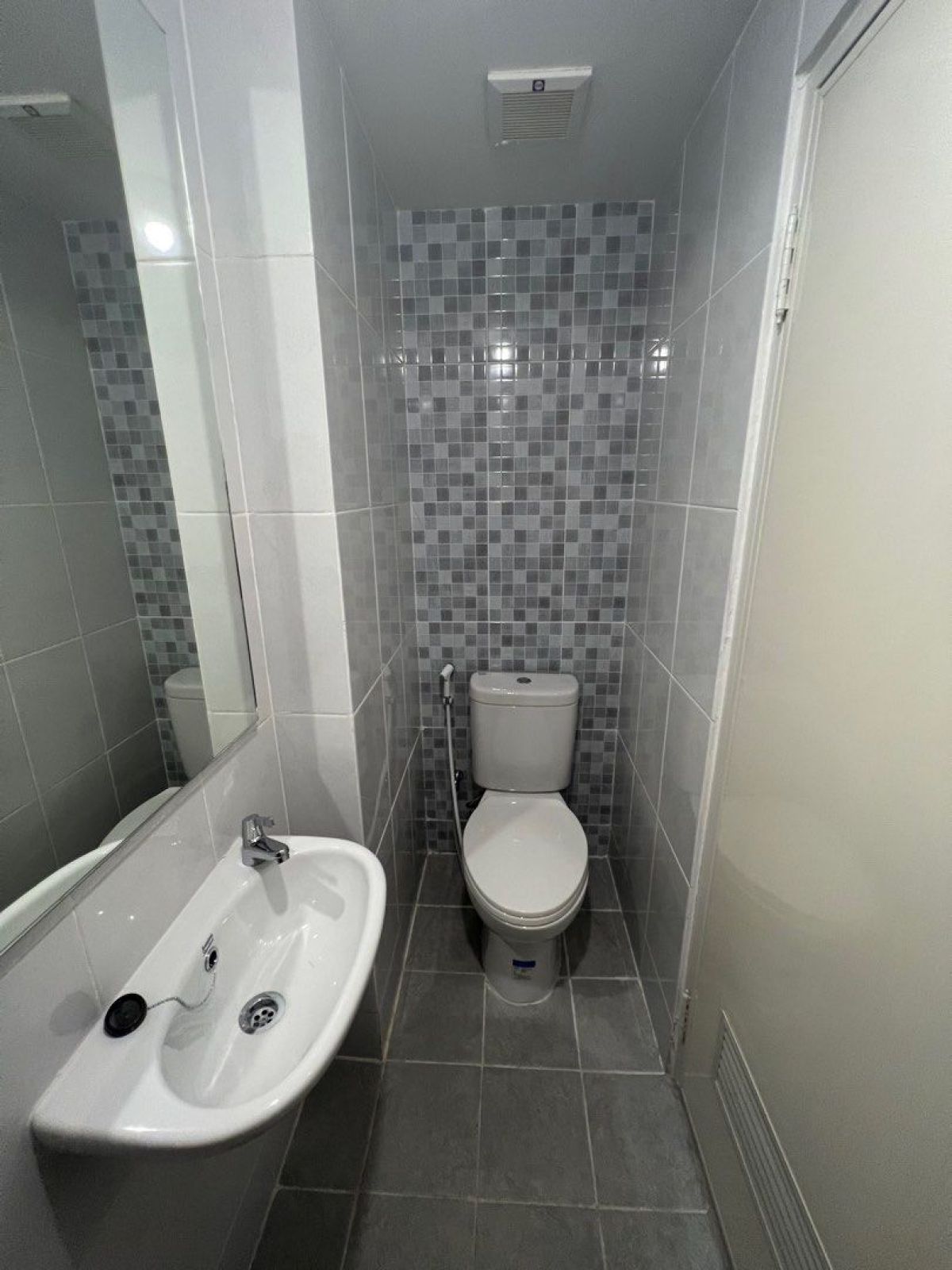 Dijual Apartemen Tokyo Riverside Pik 2. Siap Huni Harga Murah. - Foto 5