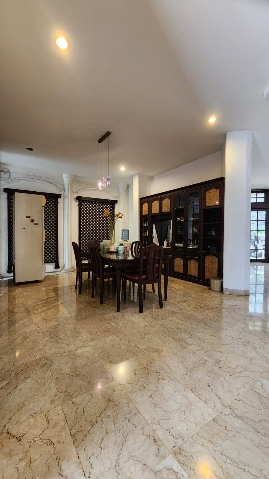 Jual Rumah lebar 14m di Jalan Besar Tomang, Grogol Petamburan, Jakarta Barat (RR) - Foto 4