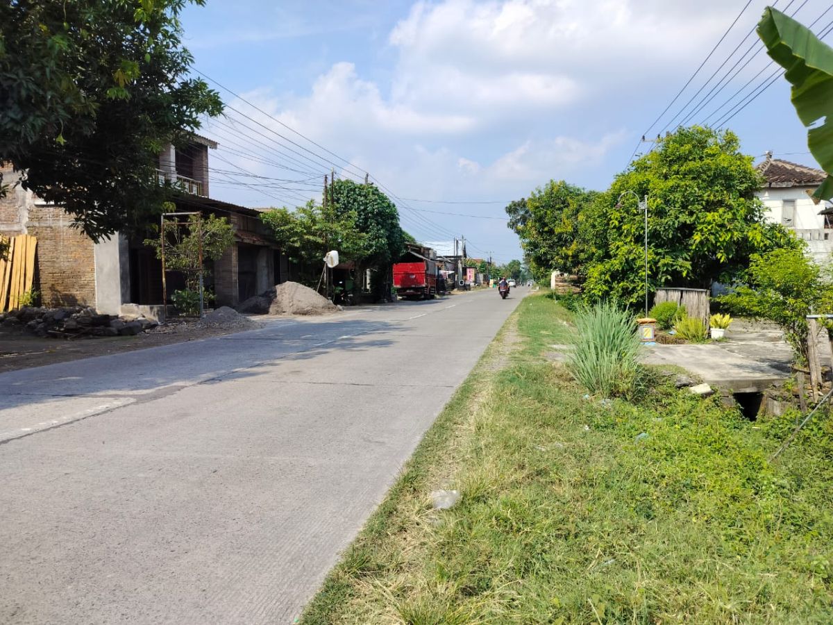 Tanah kering strategis pinggir jalan cuplik sukoharjo - Foto 3