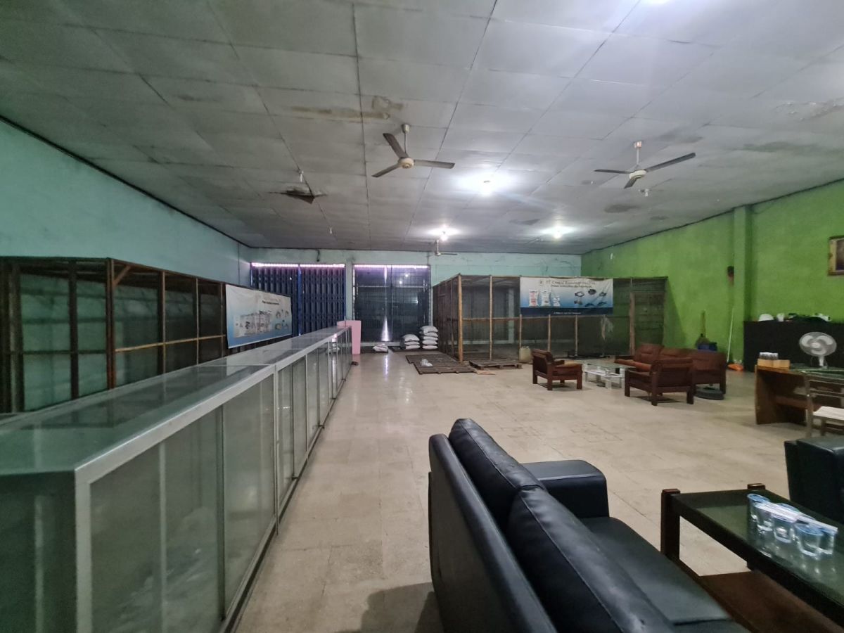 Ruang Usaha dan Gudang Siap Pakai Strategis kartasura solo - Foto 5