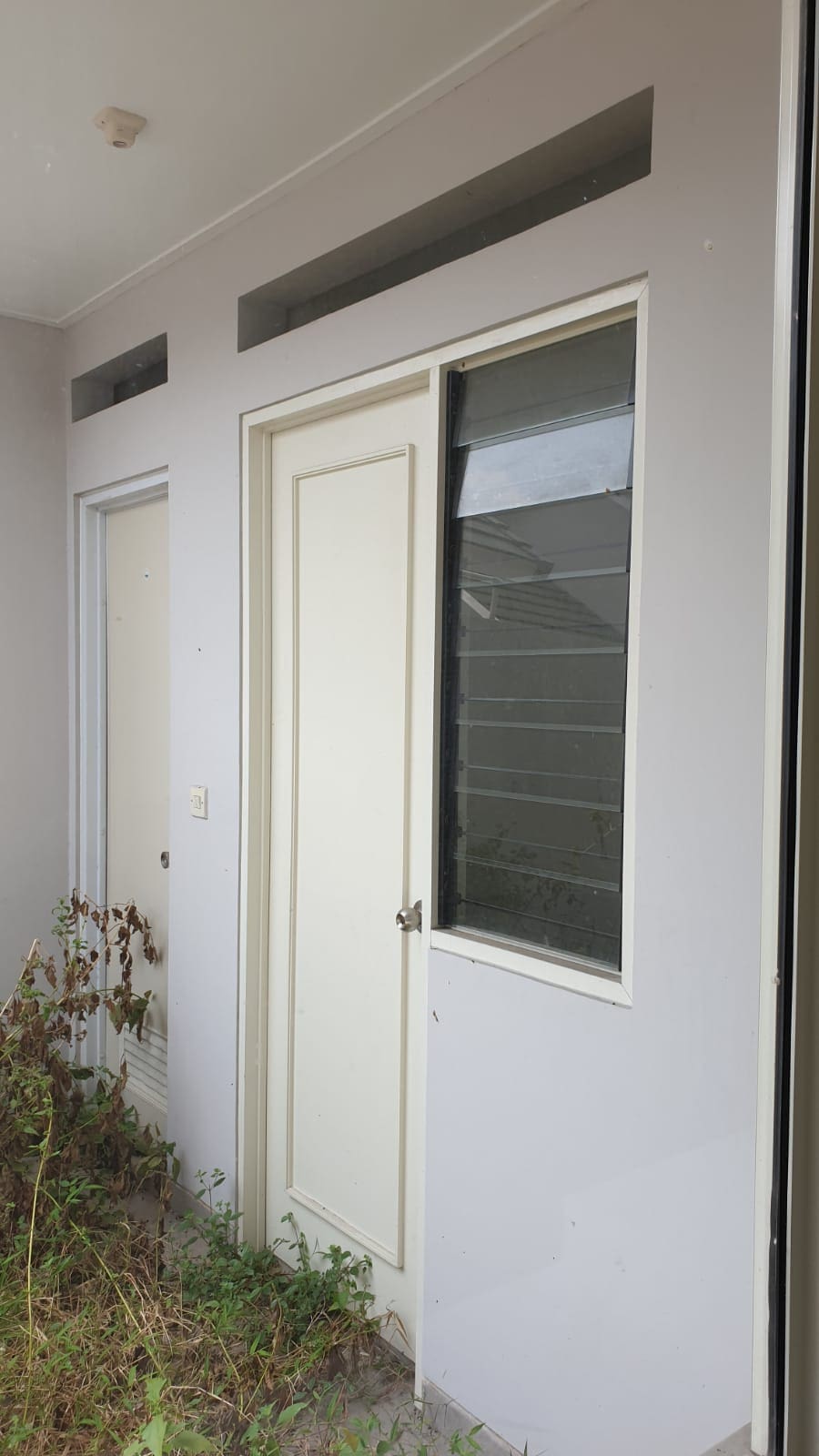 Sewa Rumah Suvarna Sutera Kondisi unfurnished di Tangerang (DI) - Foto 24