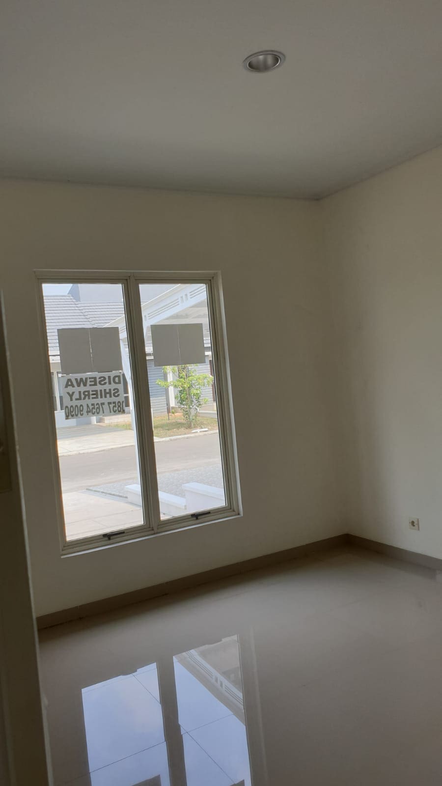 Jual Rumah Baru di daerah Suvarna Sutera Kota Tangerang (DI) - Foto 14