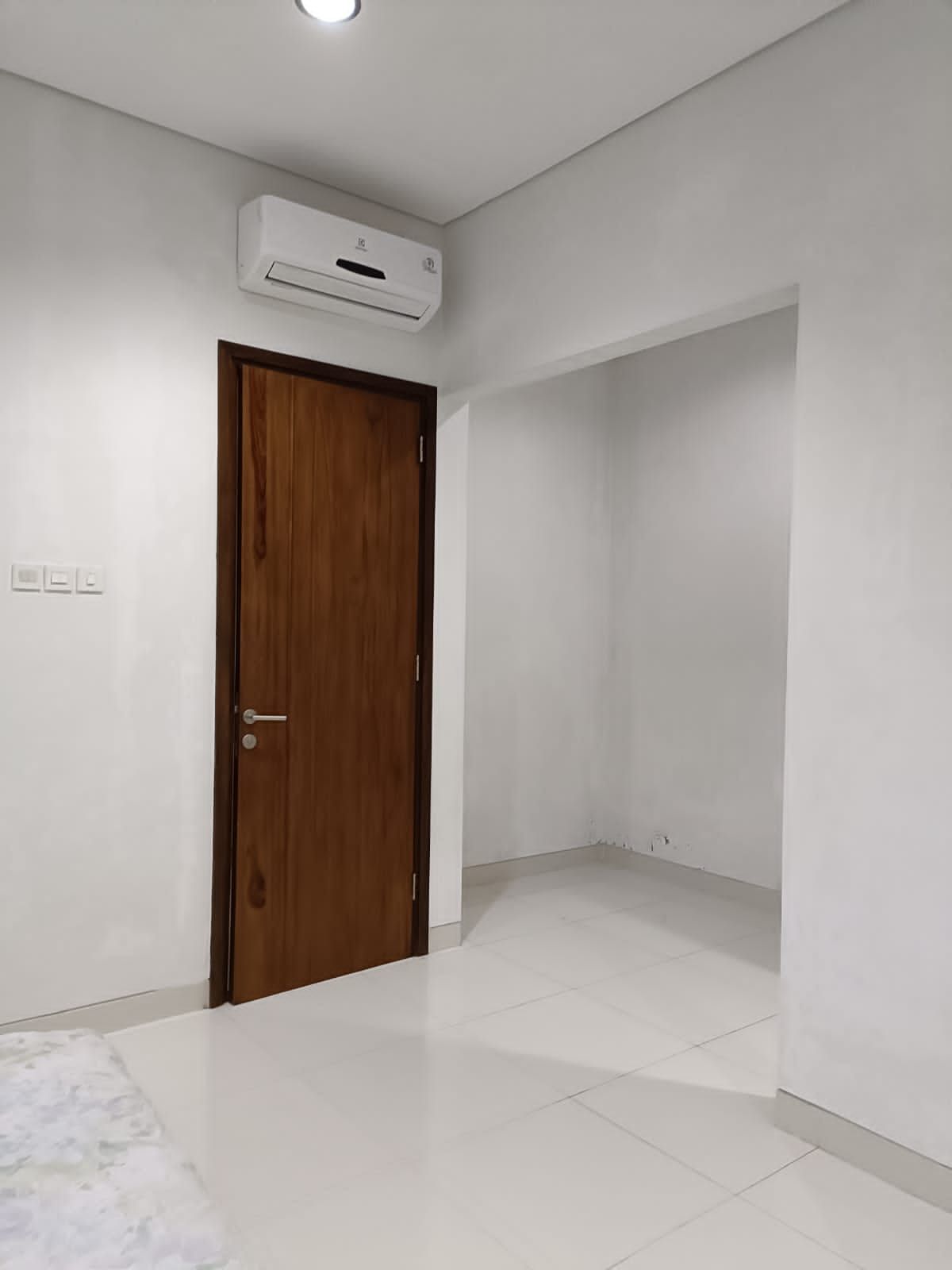 Rumah 2 lantai full furnished di kartasura solo - Foto 3