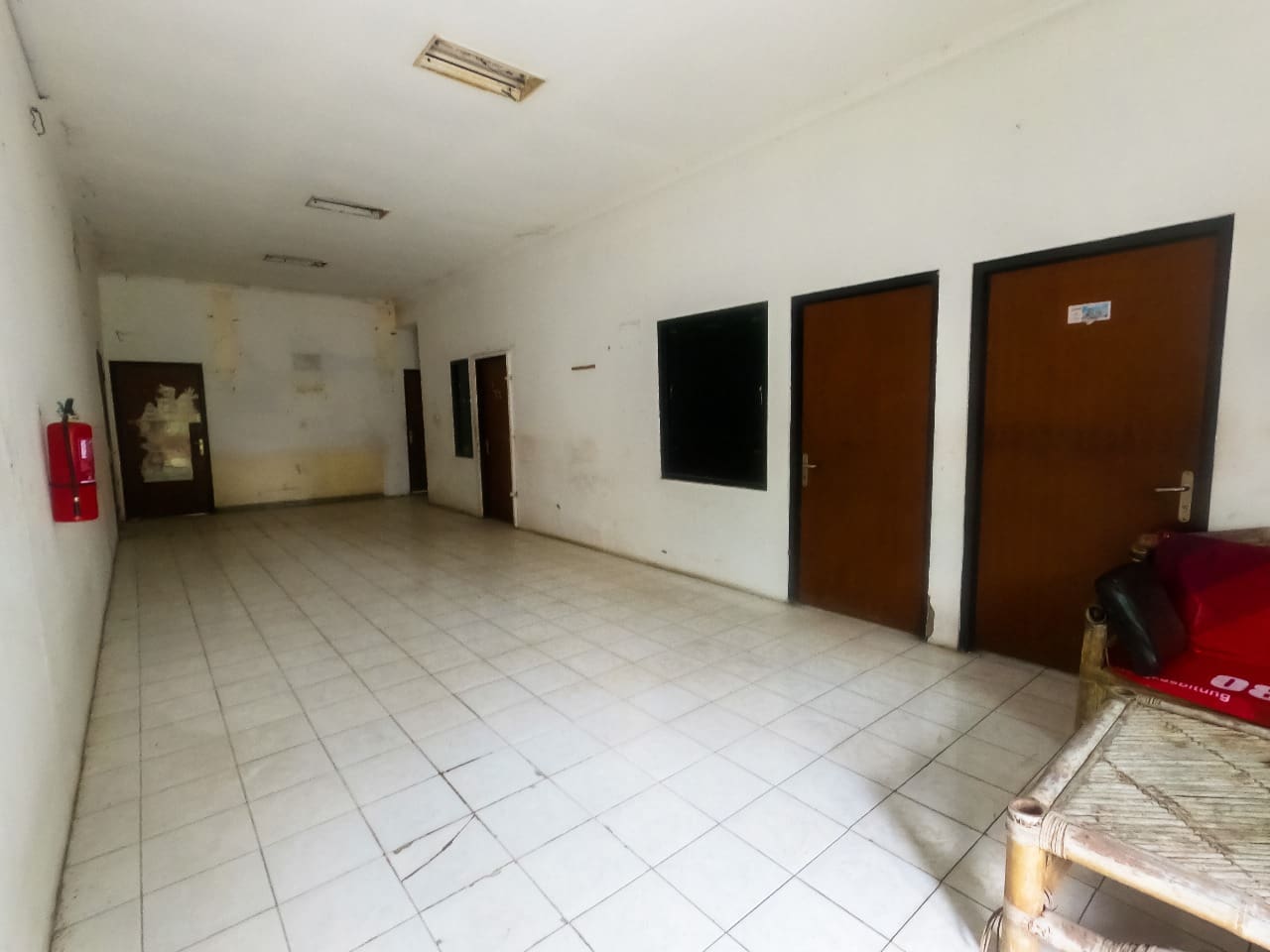 Disewa Gudang dan Kantor di Jalan Jend Sudirman Rangkas Bitung - Foto 10