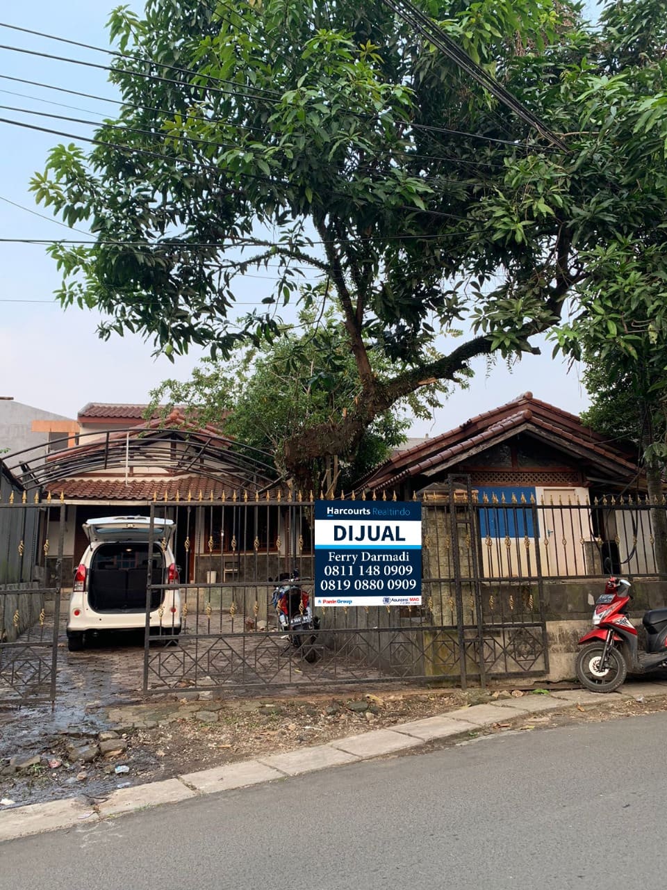 Dijual Rumah Murah Luas Bisa tempat Usaha di Pamulang, Tangerang Selatan