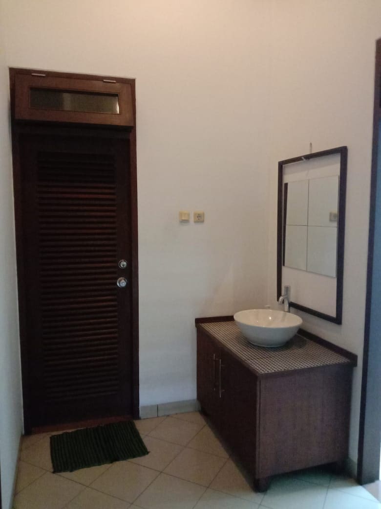 Dijual rumah di pisok sektor 5 Bintaro Jaya Tangerang Selatan - Foto 3
