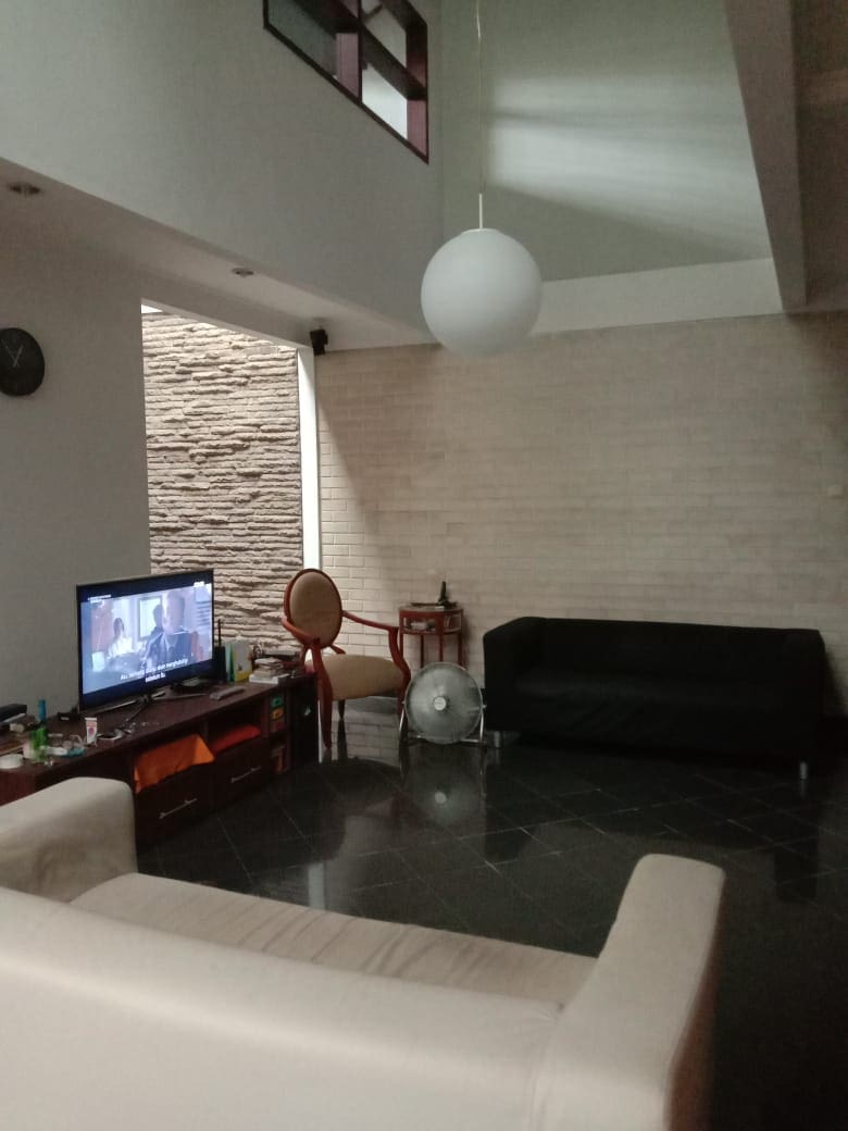 Dijual rumah di pisok sektor 5 Bintaro Jaya Tangerang Selatan