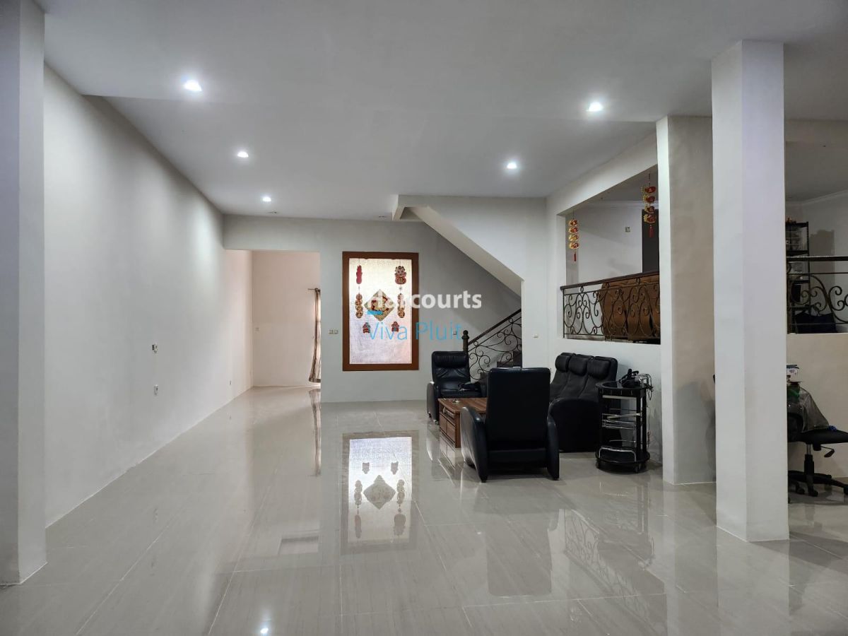 Dijual Rumah Cluster Rome Pantai Indah Kapuk. Harga Murah Nego. - Foto 2