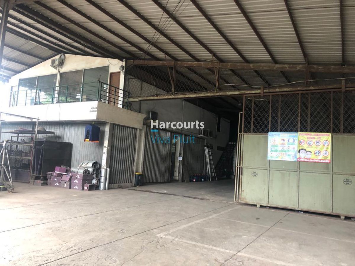 Dijual Cepat Gudang Jl. Raya Bekasi Timur. Siap Pakai Harga Nego! - Foto 2