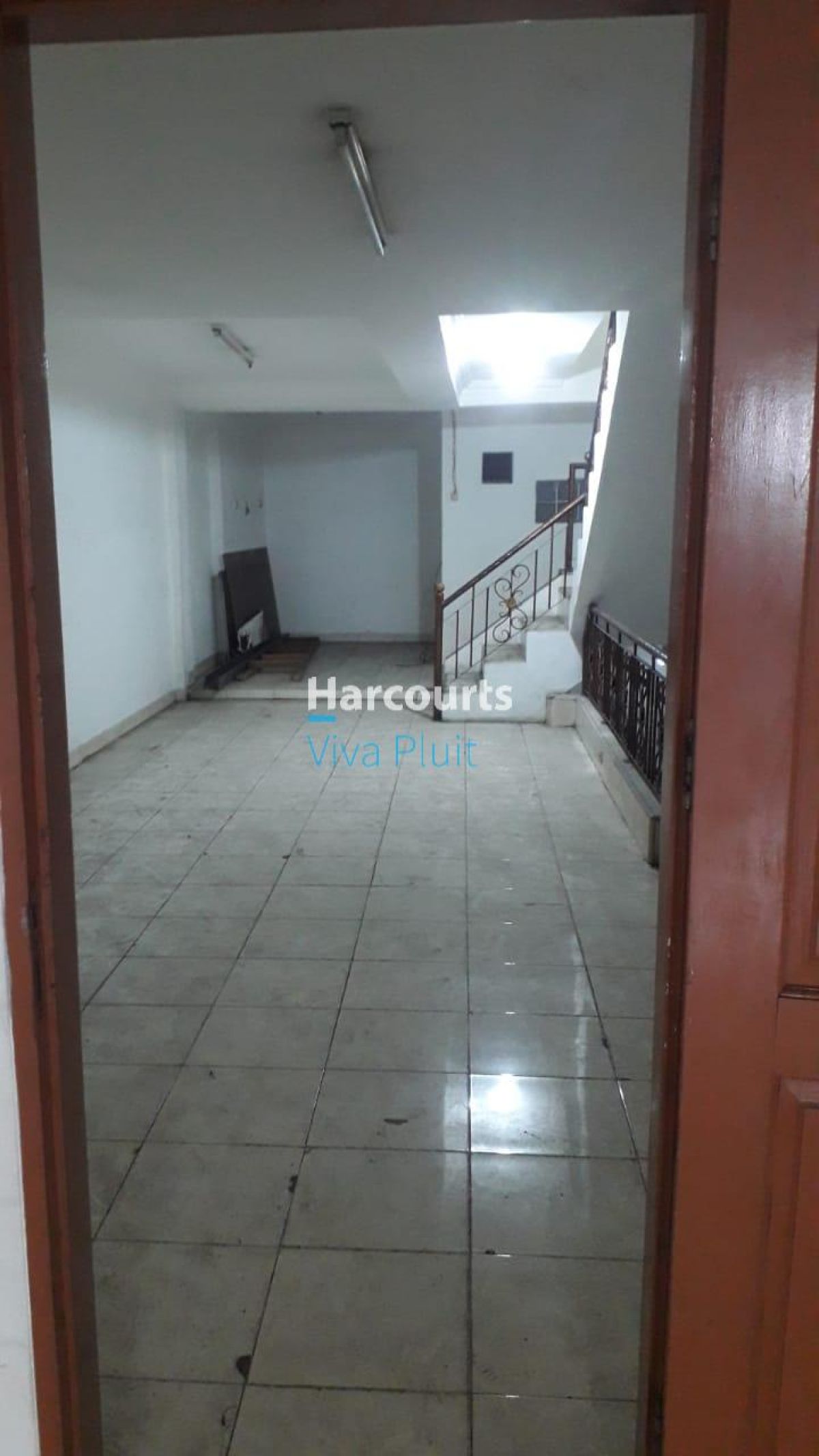 Disewa Ruko Jl. Daan Mogot Raya, Jakarta Barat. Harga Murah Nego - Foto 10