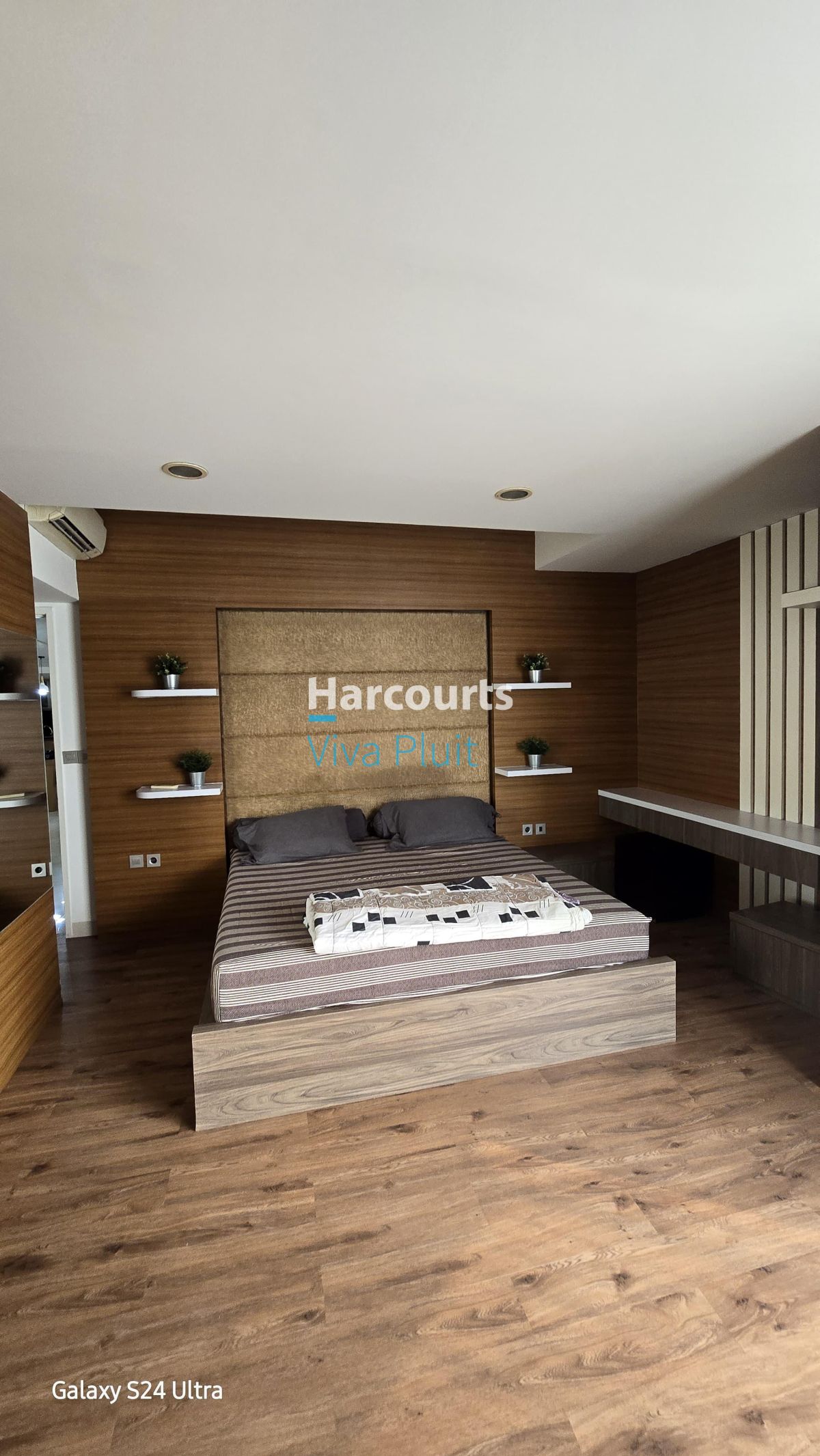 Jual Apartemen Taman Anggrek, Jakarta Barat. Furnished Siap Huni - Foto 7