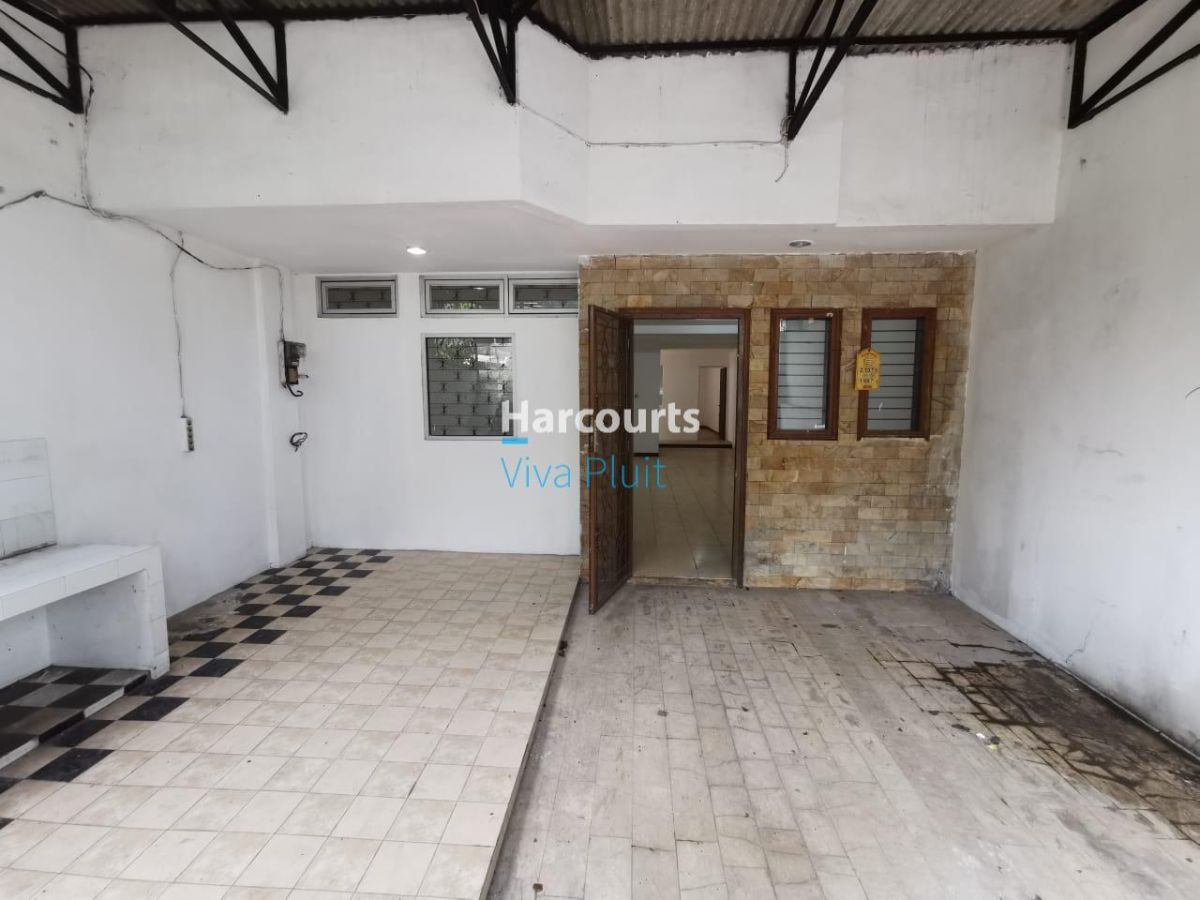 Disewakan Rumah Pluit Timur Residence. Siap Huni Harga Nego. - Foto 8