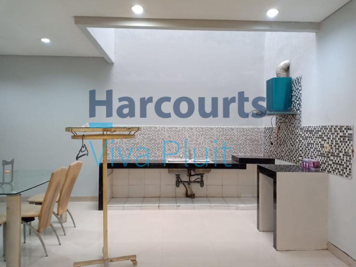 Disewa Rumah Greenray di Griseenda, Siap Huni!