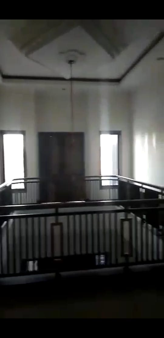 Dijual rumah daerah Ciputat