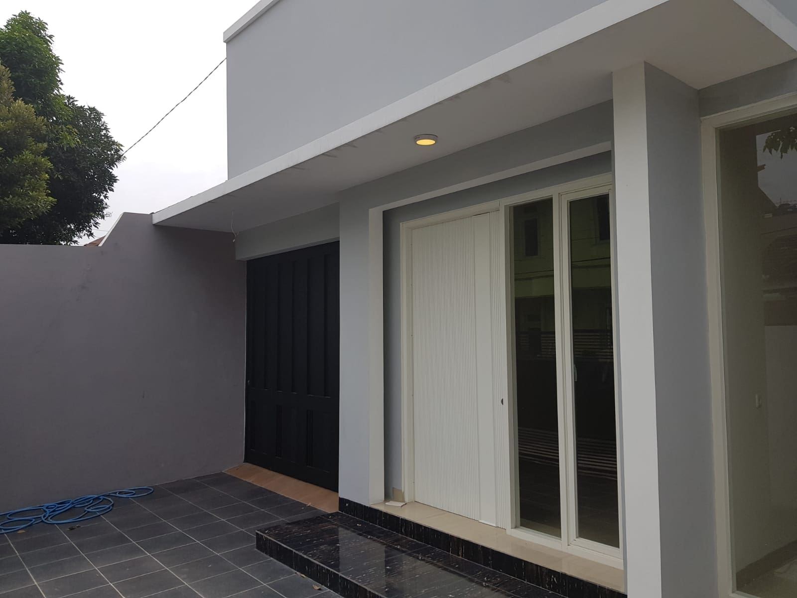 Rumah baru minimalis siap huni di solo baru - Foto 6