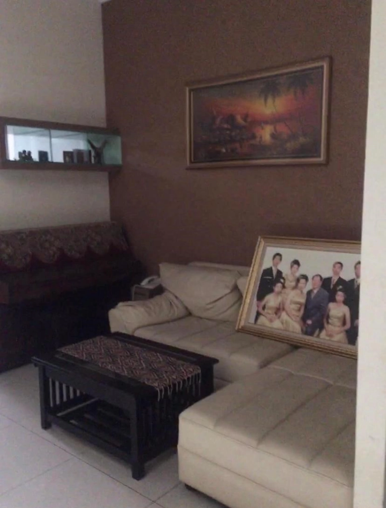 Disewakan Rumah Huni di Jelambar Jakarta Barat (EF) - Foto 4
