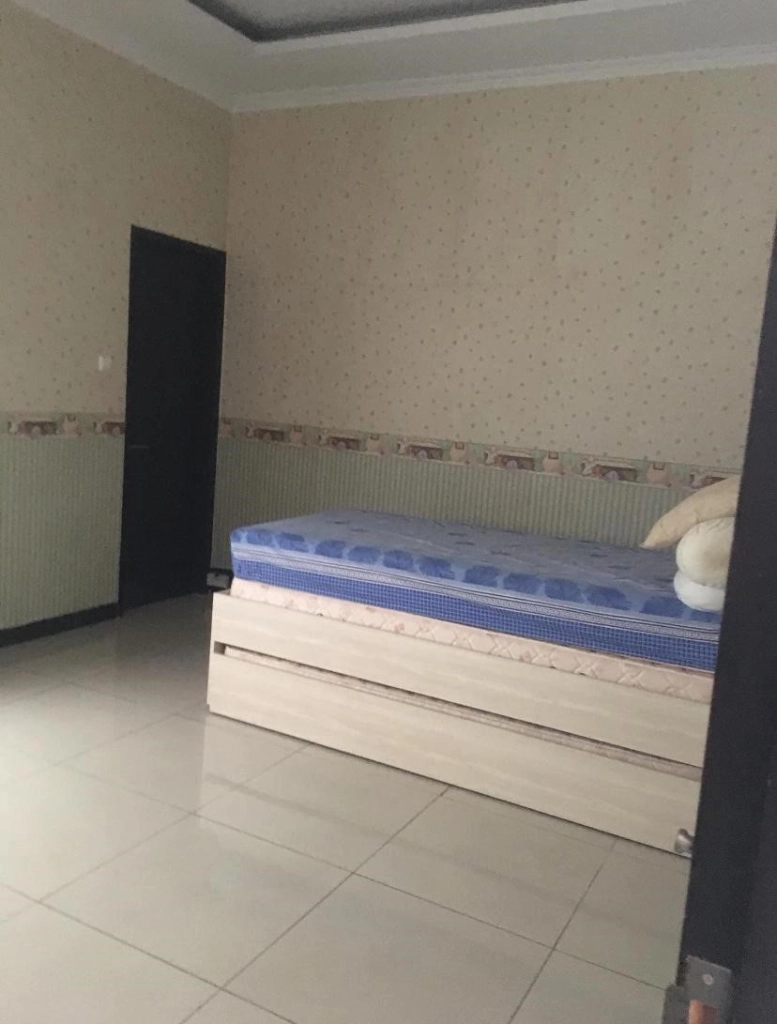 Disewakan Rumah Huni di Jelambar Jakarta Barat (EF) - Foto 3