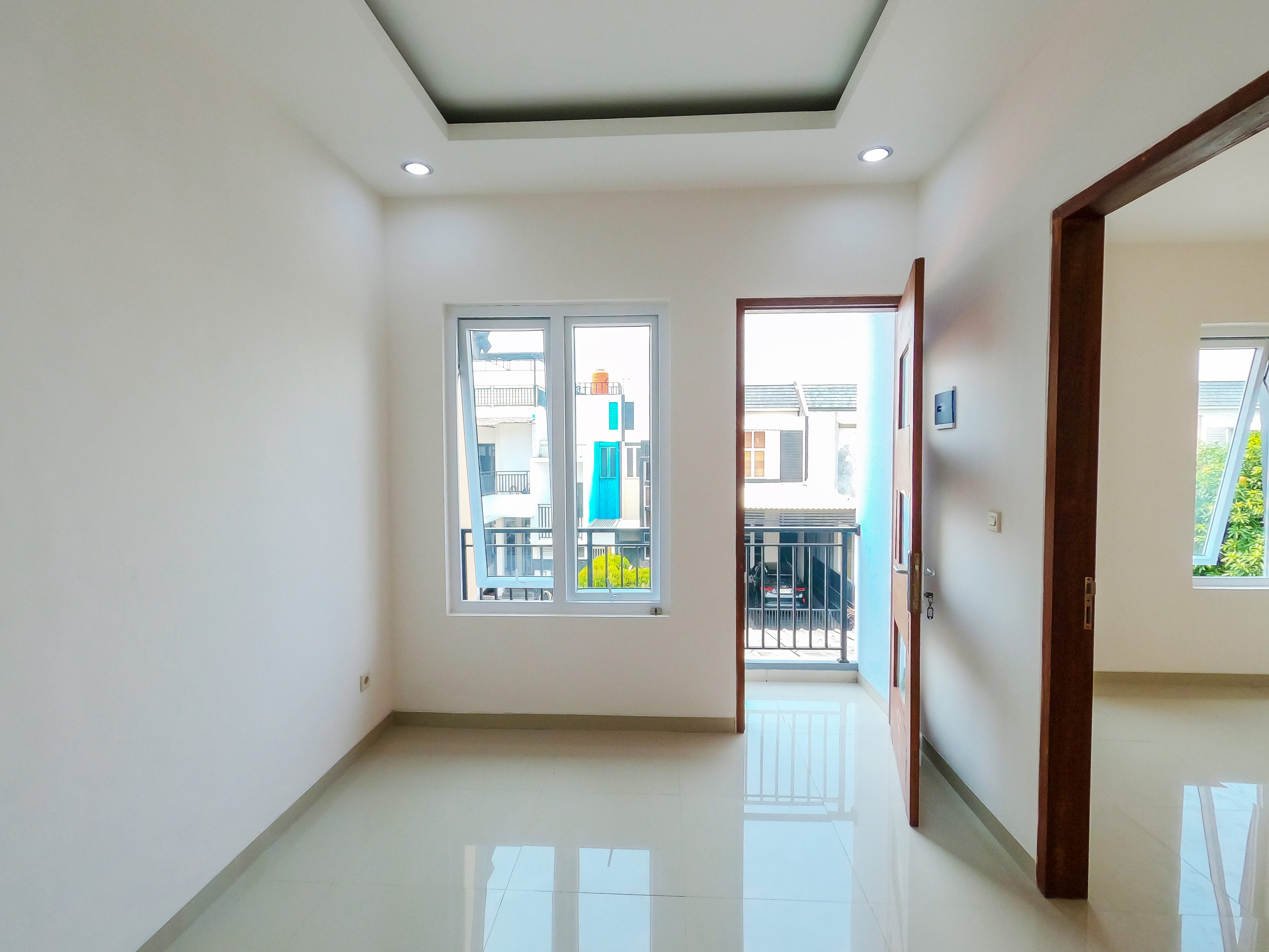Rumah Baru Minimalis Modern 2 Lantai di Serpong - Foto 12
