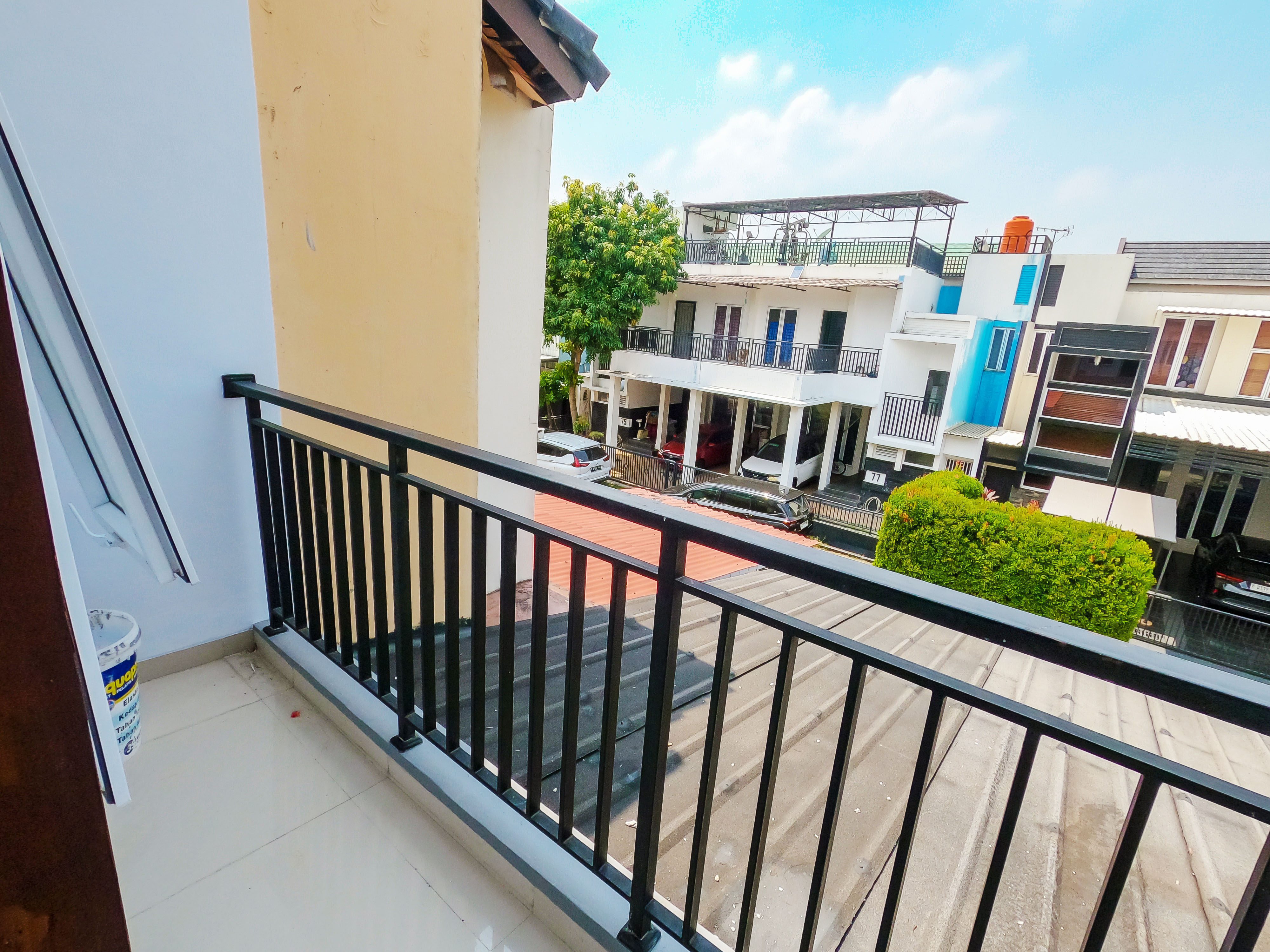 Rumah Baru Minimalis Modern 2 Lantai di Serpong - Foto 13