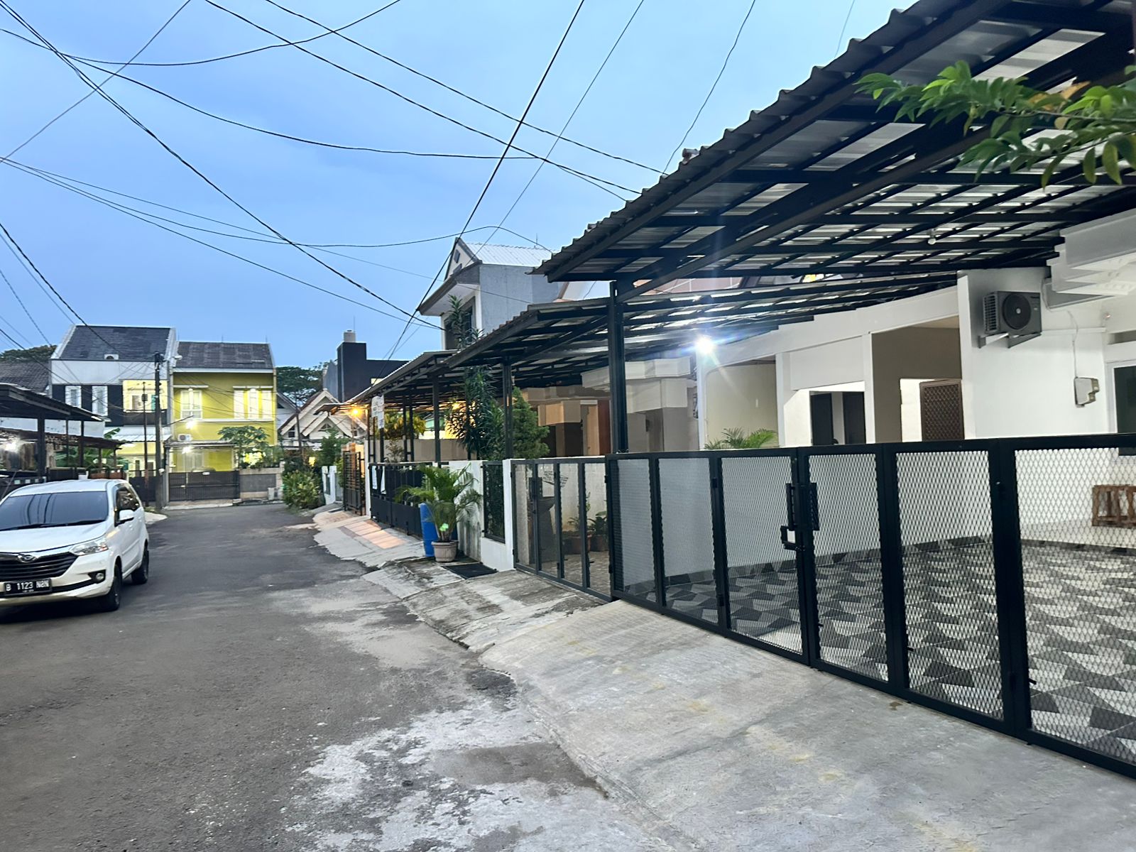 Rumah Baru Renovasi di Graha Raya Cluster Bougenville Loka, Tangerang Selatan