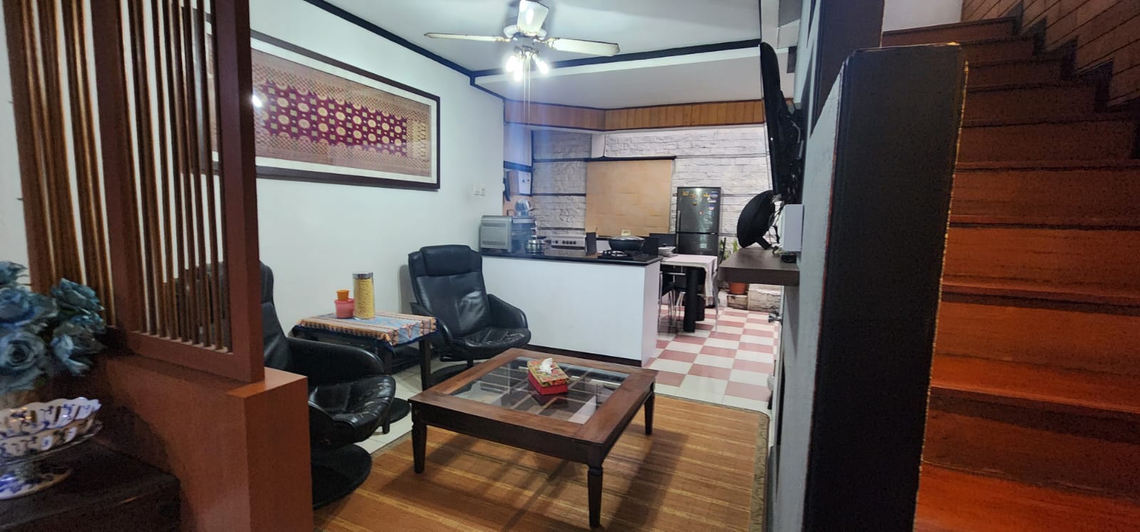 Rumah 2 Lantai Semi Furnished di Perumahan Mahkota Simprug, Tangerang - Foto 17