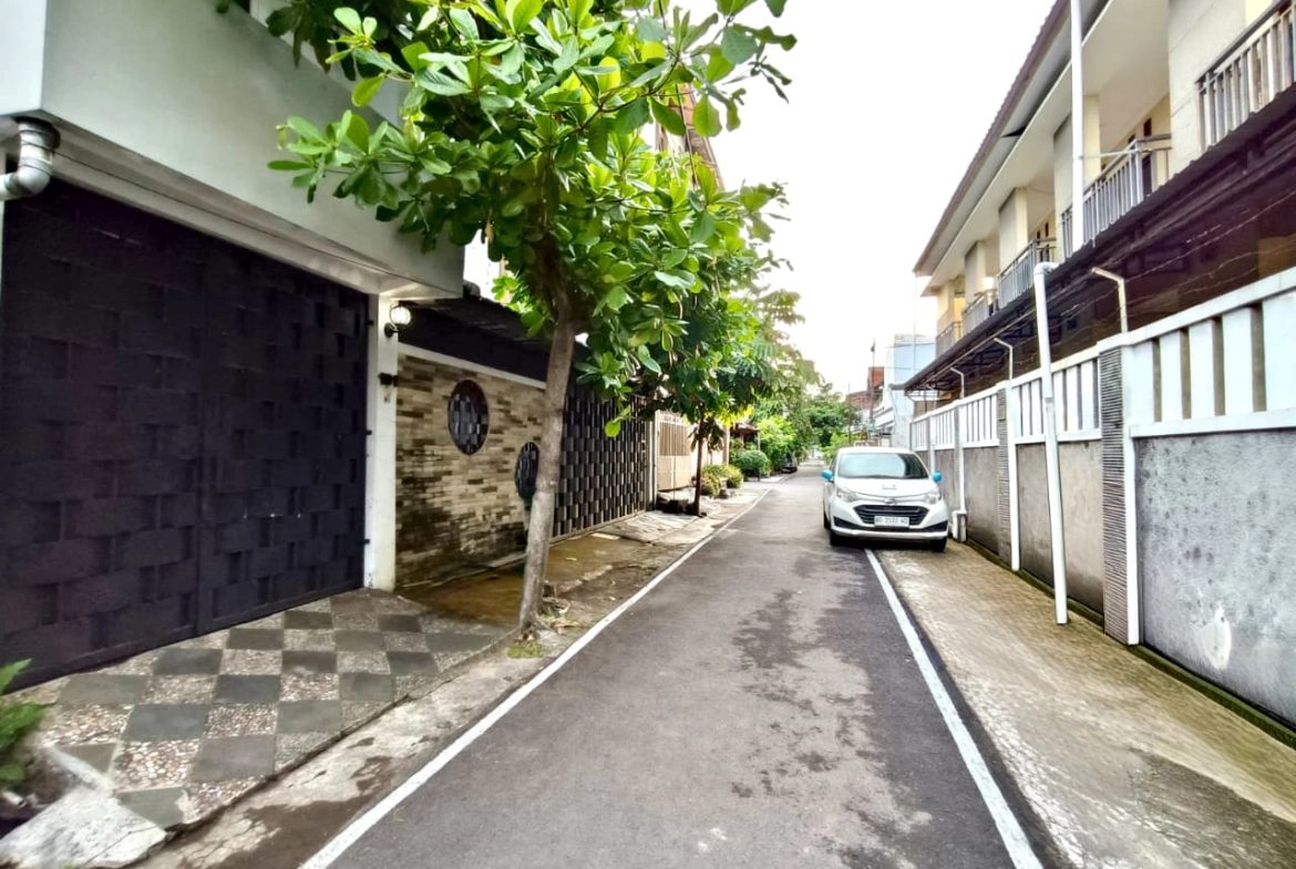 Rumah Nyaman Siap Pakai, Cocok untuk Keluarga Besar di Gonilan Kartasura, Dekat Kampus &amp; Fasilitas Publik