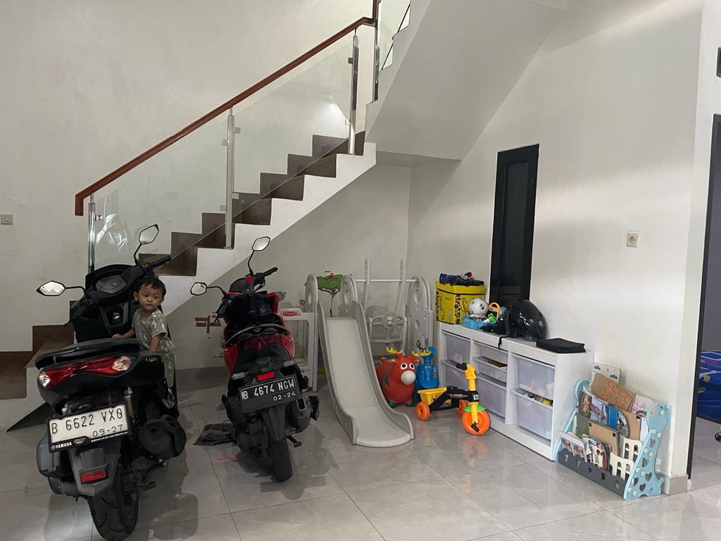 Jual Cepat Rumah Modern Minimalis 2 lantai - Foto 21