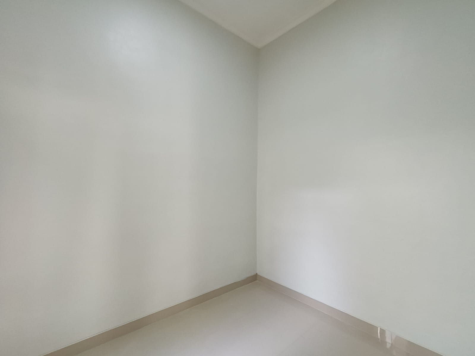 Turun Harga Rumah Baru Gress, Lokasi Super Nyaman Dekat Masjid Al Aqsho, Alfamidi, Kuliner, dll. - Foto 2